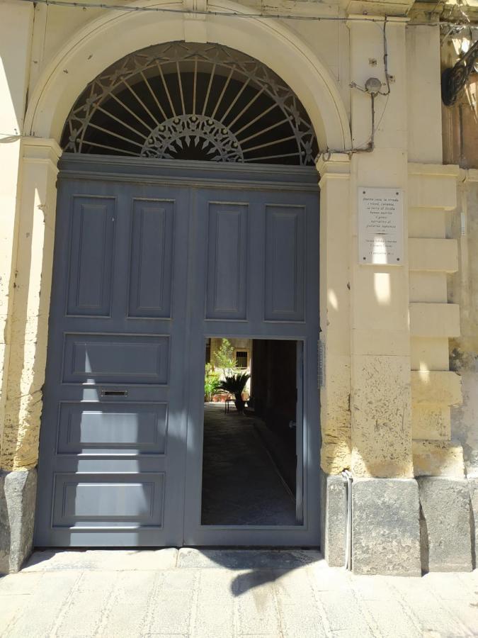 Casa Giuseppe Bed & Breakfast Catania Exterior foto